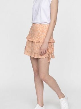 Princess Polly Women's size 0, Sunshine Floral Ruffle Mini Skirt. NWOT